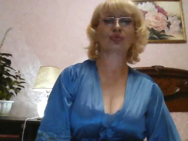 ELENA-XXX free chat on liveonude Image 2