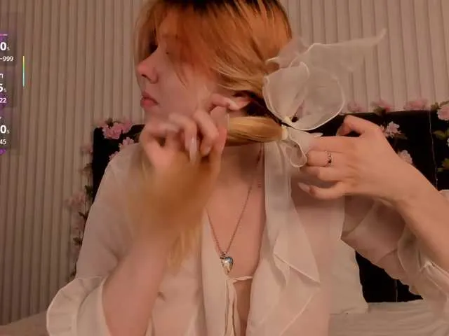 DiamondJo free chat on liveonude Image 9