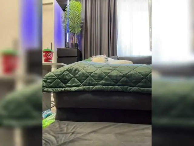 tina_lyn free chat on liveonude Image 15