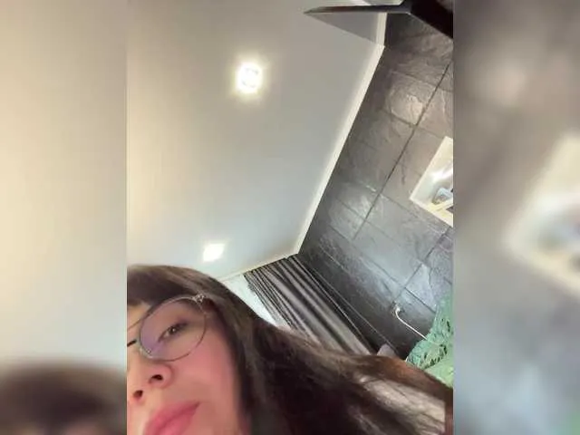 tina_lyn free chat on liveonude Image 2