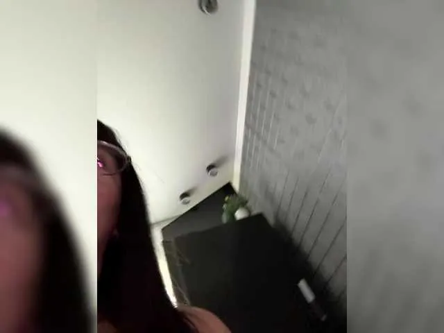 tina_lyn free chat on liveonude Image 4