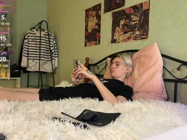 PinkFoxya free chat on liveonude Image 9