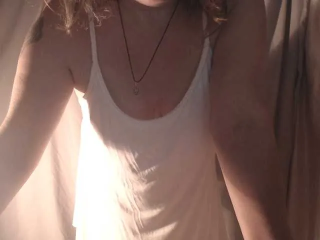 DiamondJo free chat on liveonude Image 14