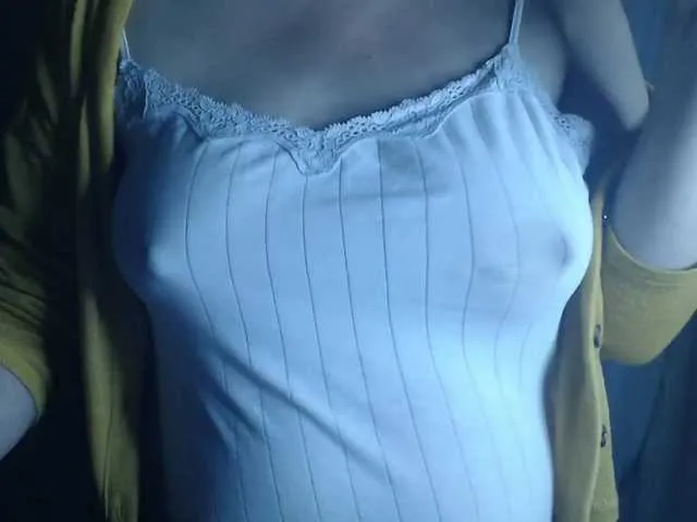 DiamondJo free chat on liveonude Image 18