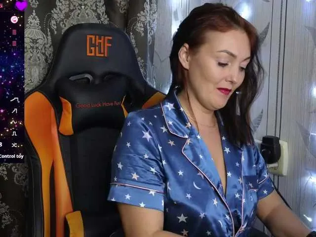 DiamondJo free chat on liveonude Image 9