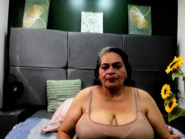 harleyysummers free chat on liveonude Image 9