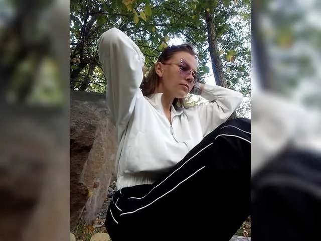 BELBIG free chat on liveonude Image 16