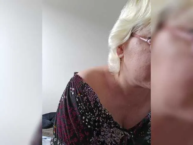 Katyushaa free chat on liveonude Image 9