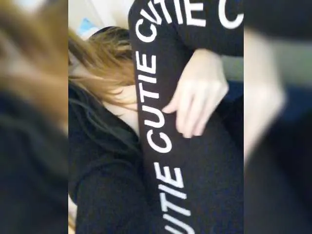 DiamondJo free chat on liveonude Image 18