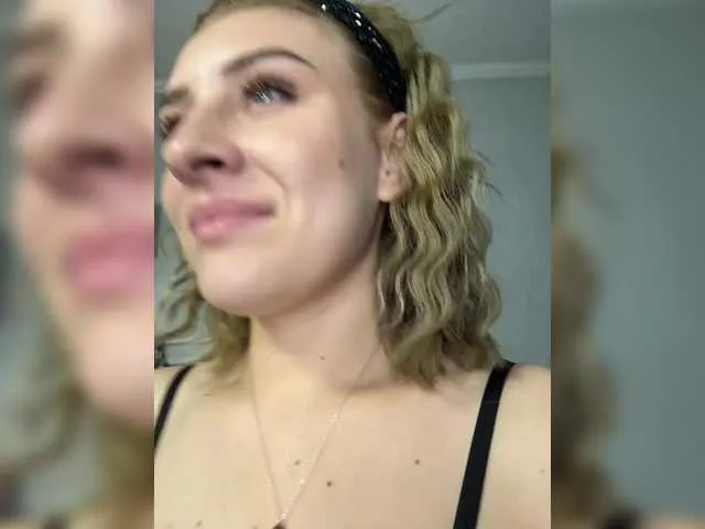 Wild-Angel777 free chat on liveonude Image 10