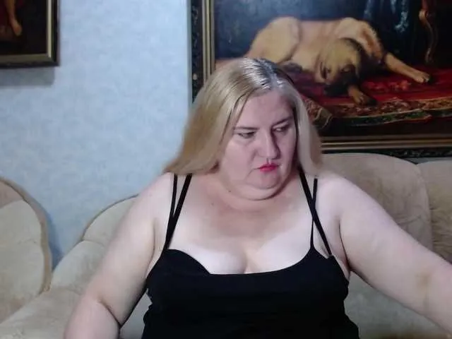 xunybany free chat on liveonude Image 2