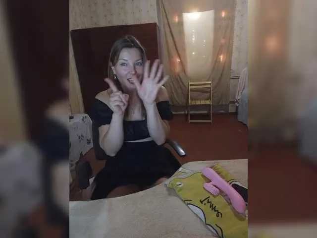 april_ebony18_ free chat on liveonude Image 14