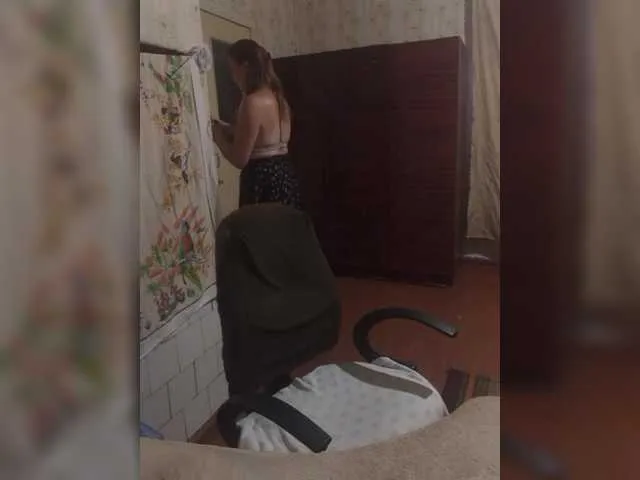 april_ebony18_ free chat on liveonude Image 3