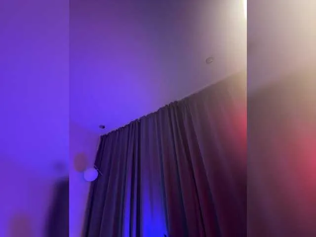 roxyheartley free chat on liveonude Image 15