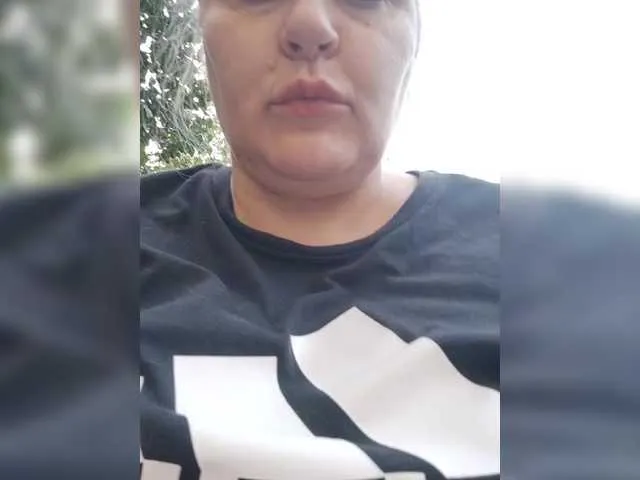 xunybany free chat on liveonude Image 15