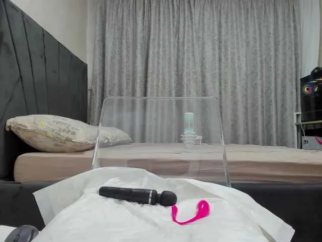 DiamondJo free chat on liveonude Image 17