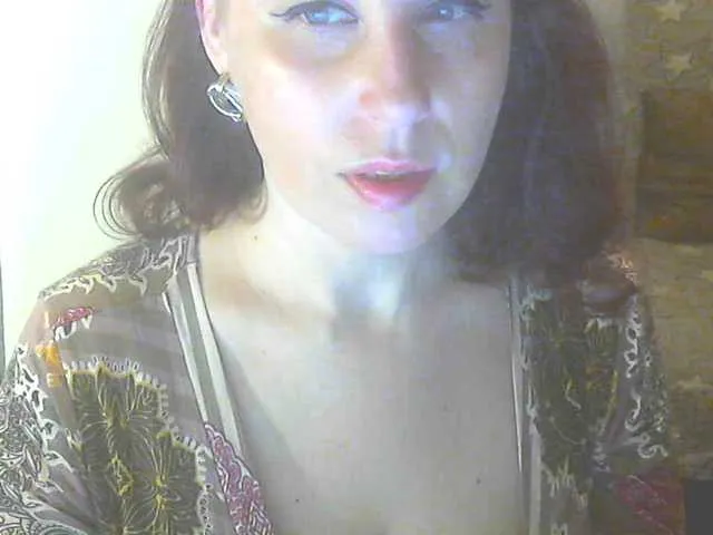 xunybany free chat on liveonude Image 3