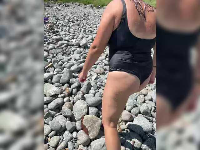 xunybany free chat on liveonude Image 12