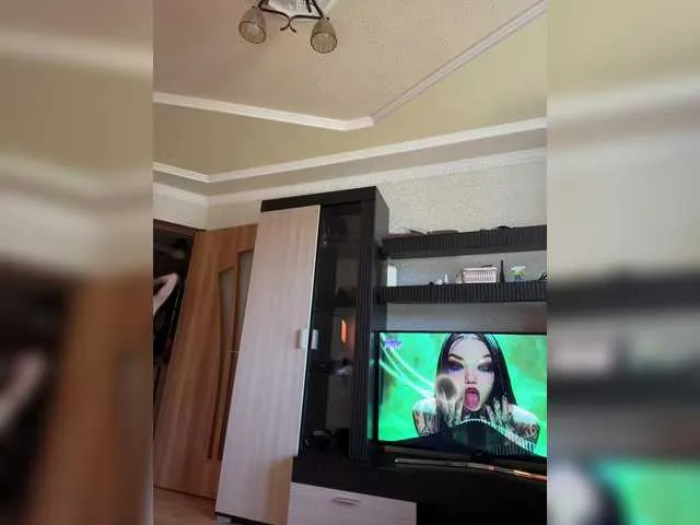 hazelpeppermint free chat on liveonude Image 13