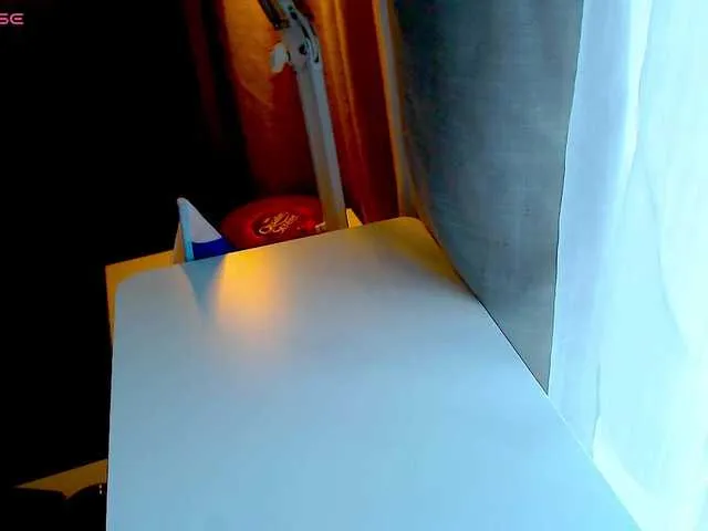 xunybany free chat on liveonude Image 13