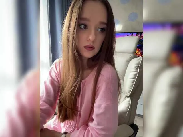 yummylaylax free chat on liveonude Image 15