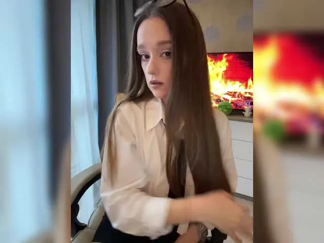 yummylaylax free chat on liveonude Image 17