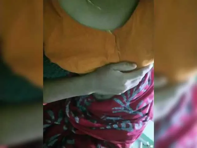 DiamondJo free chat on liveonude Image 2