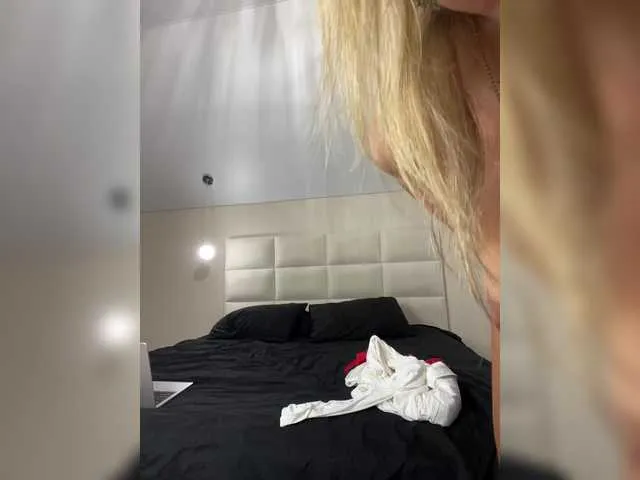 ELENA-XXX free chat on liveonude Image 10