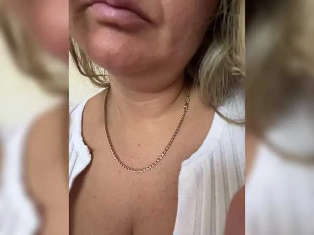 ELENA-XXX free chat on liveonude Image 8