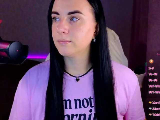 BELBIG free chat on liveonude Image 13