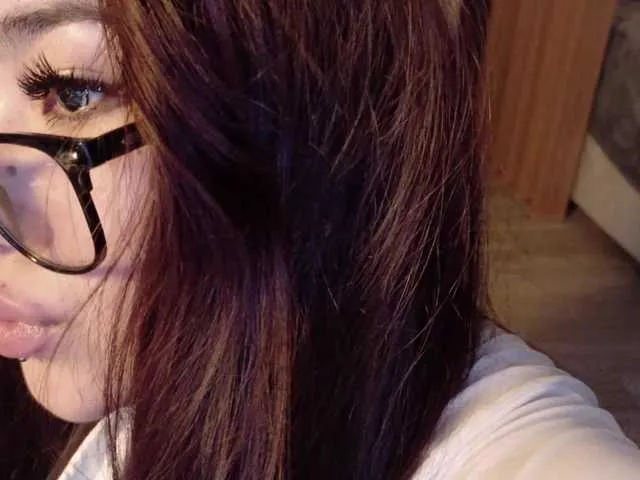 xunybany free chat on liveonude Image 10