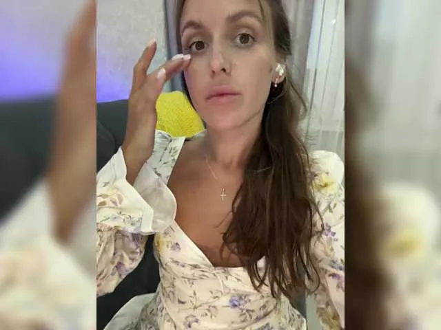 ELENA-XXX free chat on liveonude Image 9