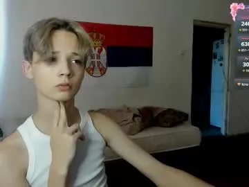 cristalbeautiful1 free chat on liveonude Image 10