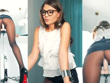 maddymendozaxx free chat on liveonude Image 12