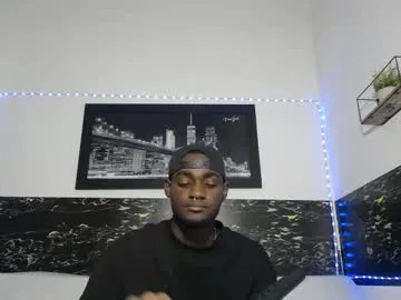 _tyler_joness free chat on liveonude Image 6