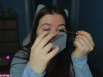 _enni__ free chat on liveonude