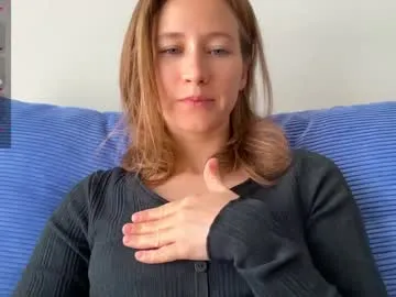 PinkFoxya free chat on liveonude Image 7