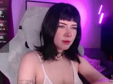 vika_loves_you free chat on liveonude Image 9