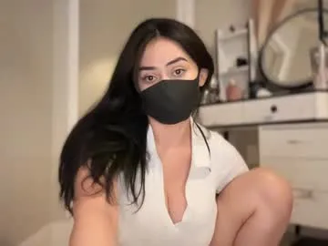 BELBIG free chat on liveonude Image 13