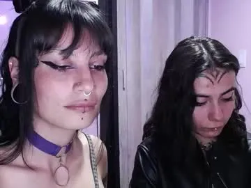 DiamondJo free chat on liveonude Image 16