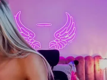 saori_newman free chat on liveonude Image 14