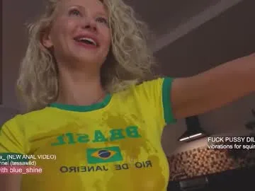 Wild-Angel777 free chat on liveonude Image 2