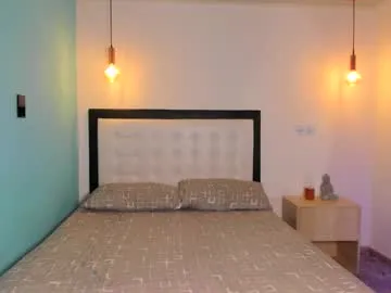 PinkFoxya free chat on liveonude Image 18