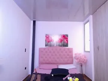 _meow_neko_ free chat on liveonude Image 15