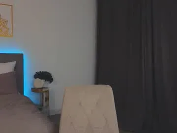 DiamondJo free chat on liveonude Image 19