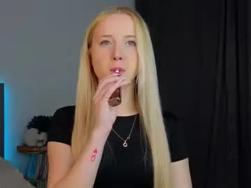 DiamondJo free chat on liveonude Image 5