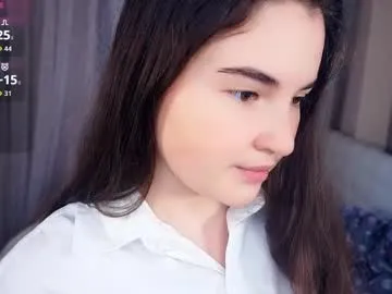 xunybany free chat on liveonude Image 18