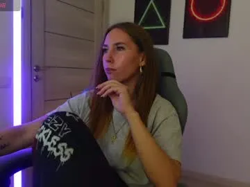 DiamondJo free chat on liveonude Image 14