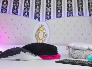 DiamondJo free chat on liveonude Image 13