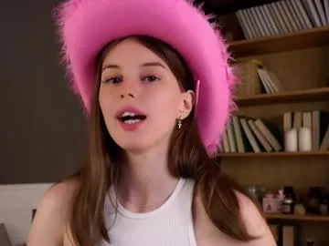 sarah_haggai free chat on liveonude Image 3